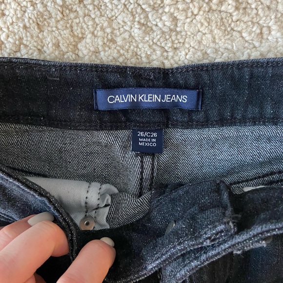 Black Calvin Klein jean skirt - Picture 2 of 4